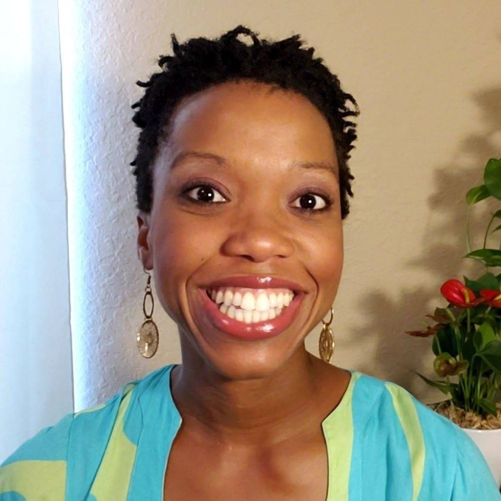 Meet your Posher, Dalia